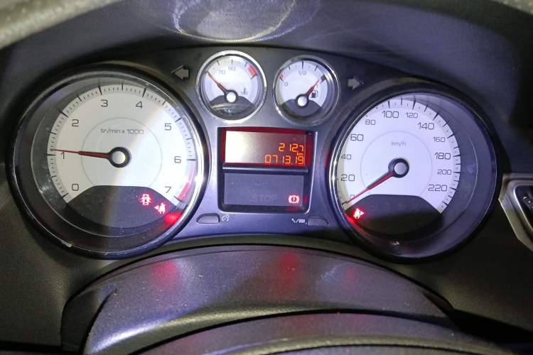 Used Peugeot 308 2014 Enjoy Edition Classic 1.6L Manual YouShang Model Instrument Cluster