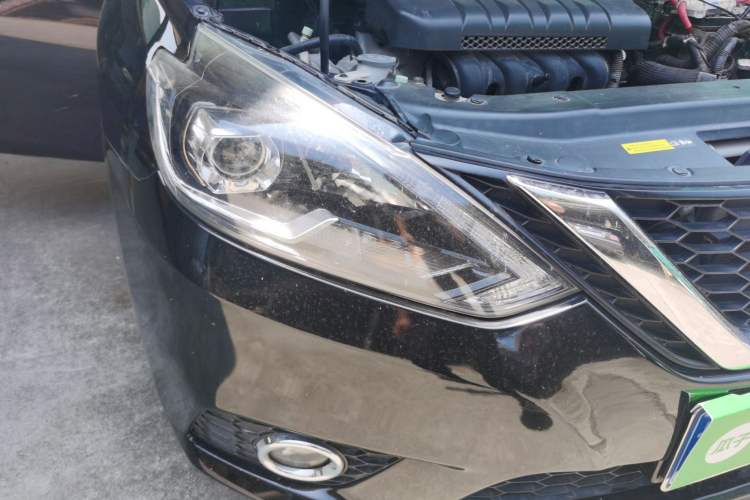 Used Nissan Sylphy 2019 1.6XV CVT Smart Connect Luxury Edition China V Standard Right Front Headlight