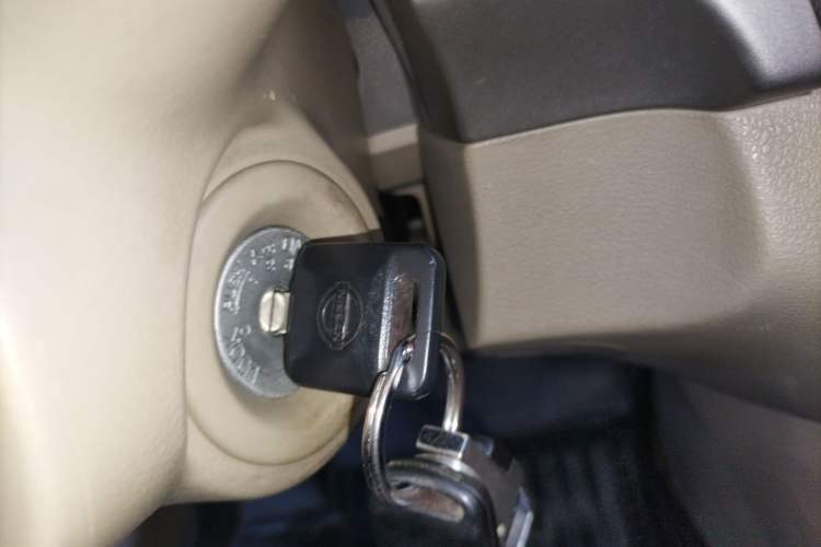 Used Nissan Sylphy 2012 Classic 1.6XE Manual Comfort Edition Vehicle Key