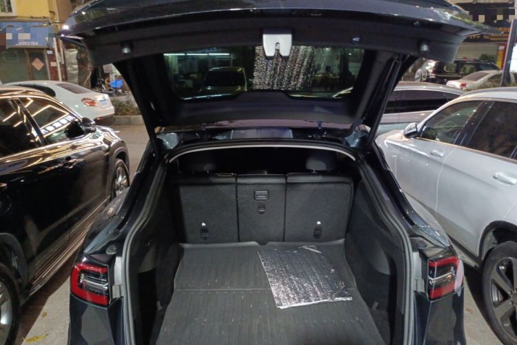 Used Tesla Model Y 2024 Rear-Wheel-Drive Version
