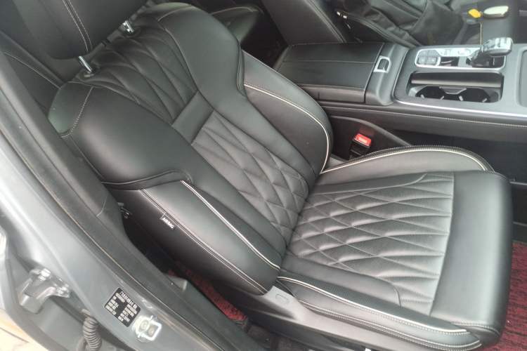 Used GAC Trumpchi GS8 2022 Linghang Series 2.0 TGDI Two-Wheel-Drive Luxury Smart Connectivity Version (7 Seats) Right Front Seat