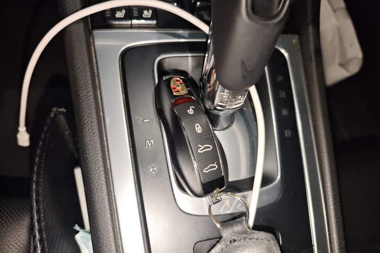 Used Porsche 718 2018 Boxster 2.0T Vehicle Key