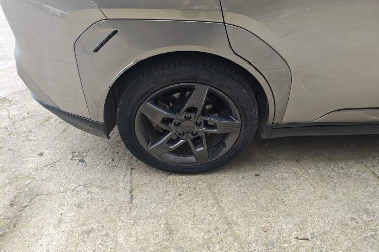 Used AION Y 2022 Plus 70 Tech Edition Exterior 5