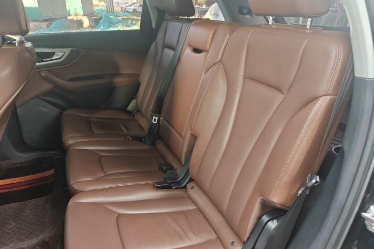 Used Audi Q7 2019 45 TFSI Comfort Model