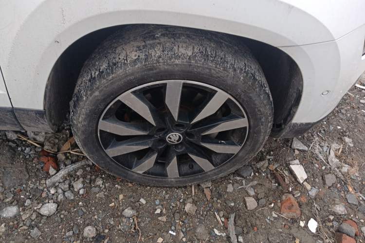 Used Skoda Karoq 2020 TSI280 Luxury Smart Edition China VI Standard Right Front Wheel Hub