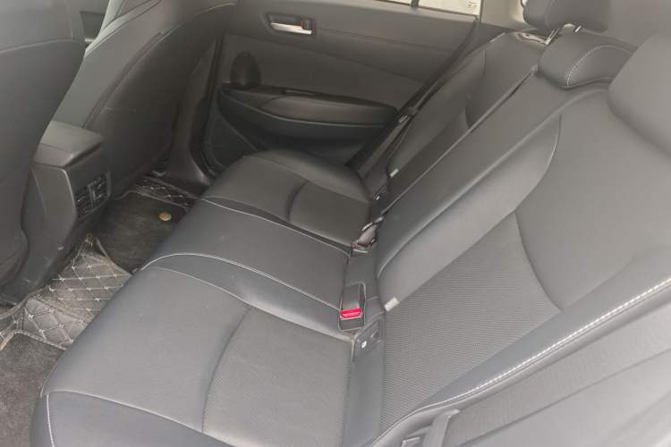 Used Toyota FRONTLANDER 2022 2.0L CVT Luxury PLUS Edition Left Rear Seat