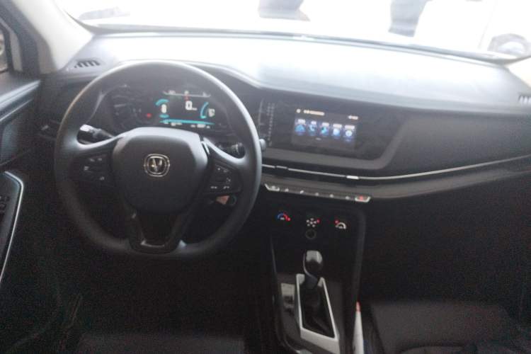 Used Changan CS15 2021 1.5L Automatic Entry-Level Trim