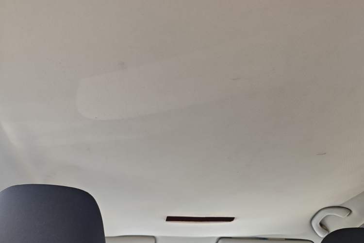 Used Volkswagen Lavida 2013 Revised Classic 1.6L Manual Fashion Edition Headliner