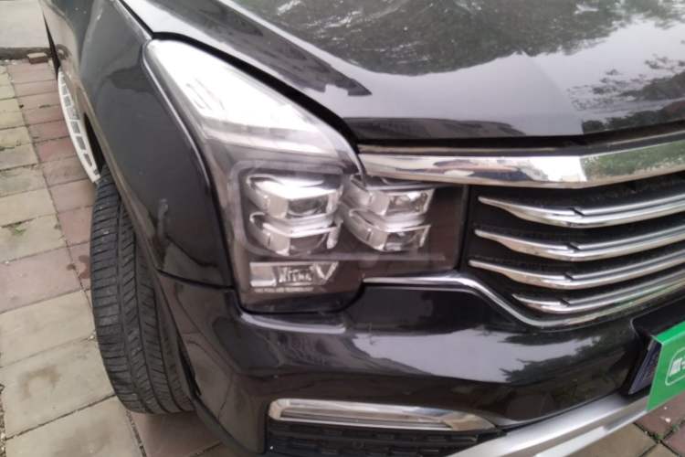 Used GAC Trumpchi GS8 2017 320T Two-Wheel Drive Luxury Smart Connectivity Version (7 Seats) Right Front Headlight