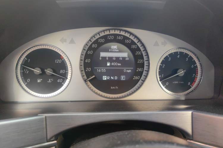 Used Mercedes-Benz GLK-Class 2011 GLK 300 4MATIC Dynamic Model Instrument Cluster