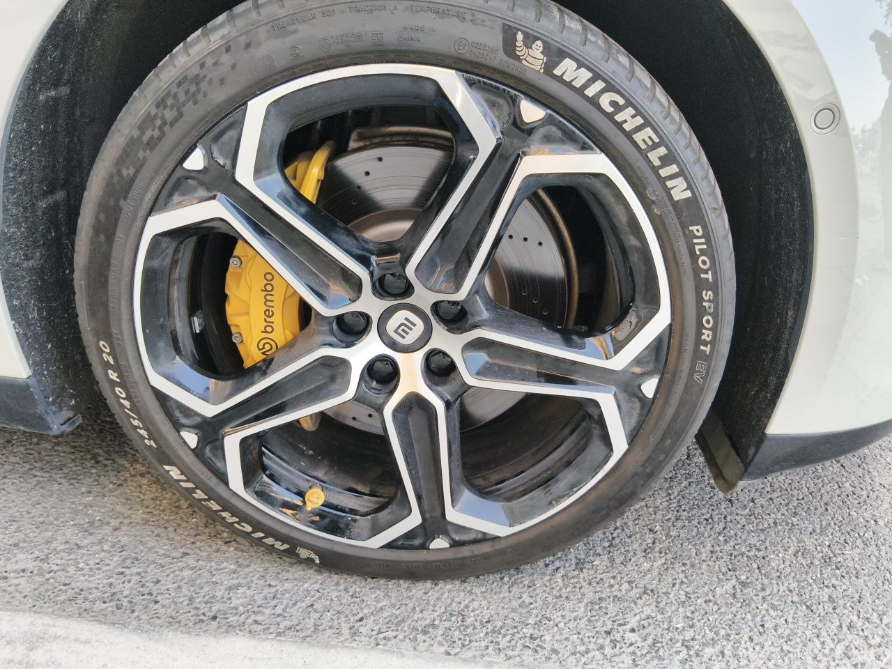 Xiaomi Auto SU7 2024 Rear-Drive Long-Range Intelligent Driving Version — снимка 8