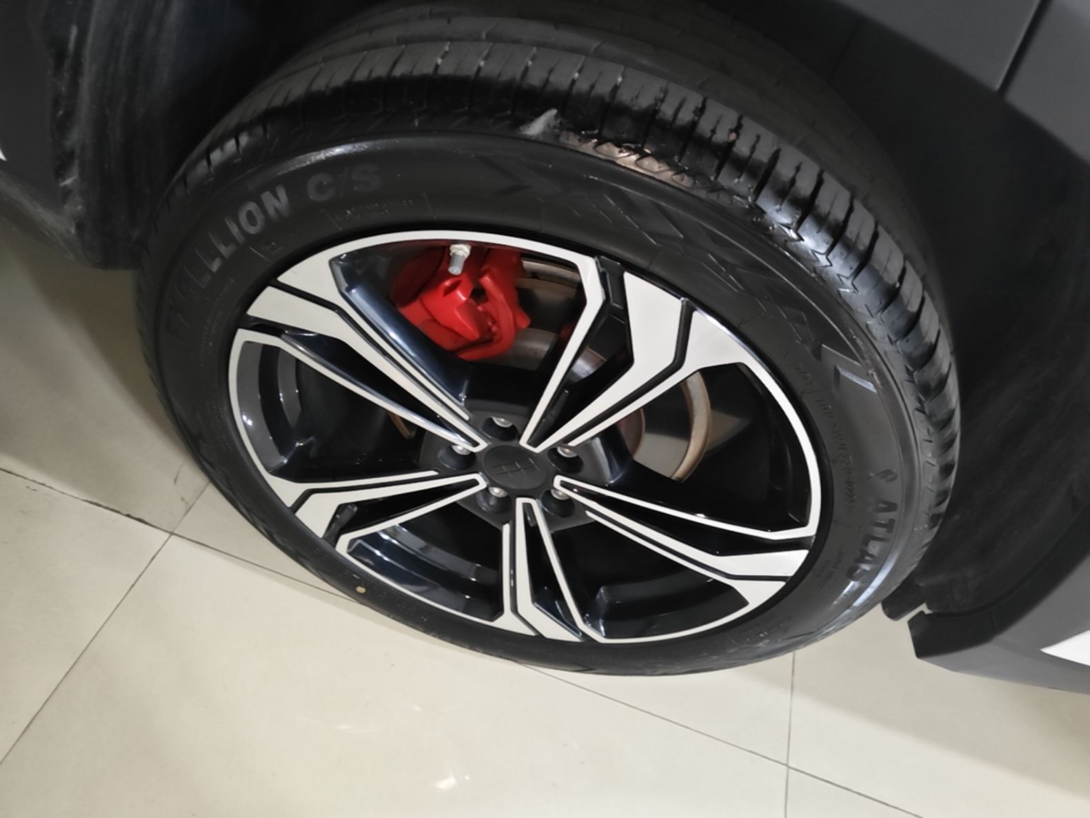 Geely Galaxy L7 2025 EM-i 115km Exploration+ Edition — снимка 11