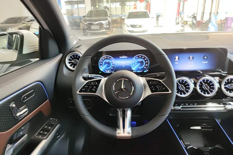 Used Mercedes-Benz EQA 2025 EQA 260
