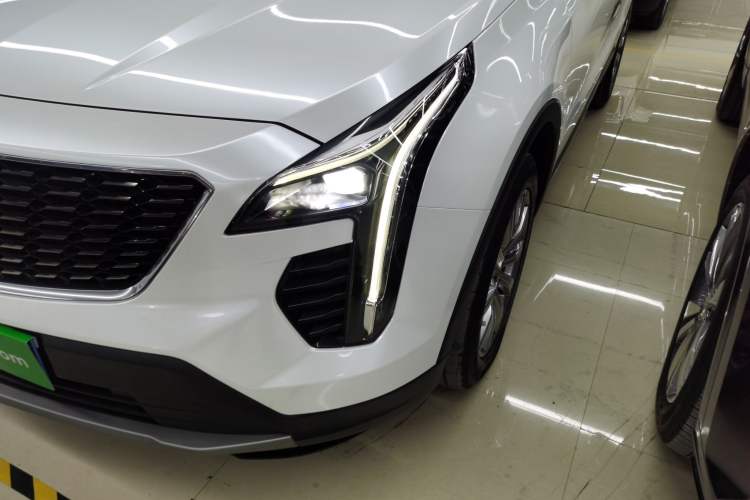 Used Cadillac XT4 2022 28T Two-Wheel Drive Prestige Version
