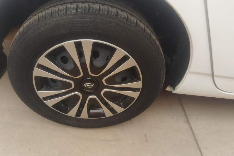 Used BYD F3 2012 Energy-Saving Edition 1.5L Manual Standard Model
