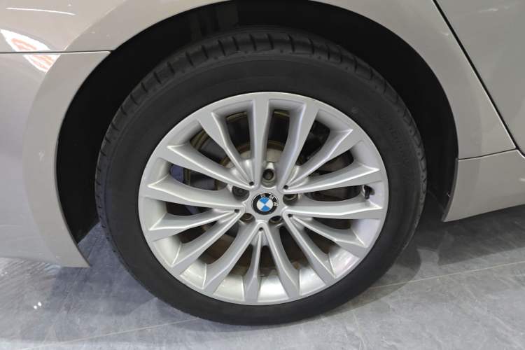 Used BMW 5 Series 2018 525Li Luxury Package