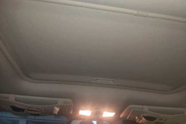 Used Mitsubishi Outlander 2016 2.4L 4x4 Luxury Edition 7-Seater
