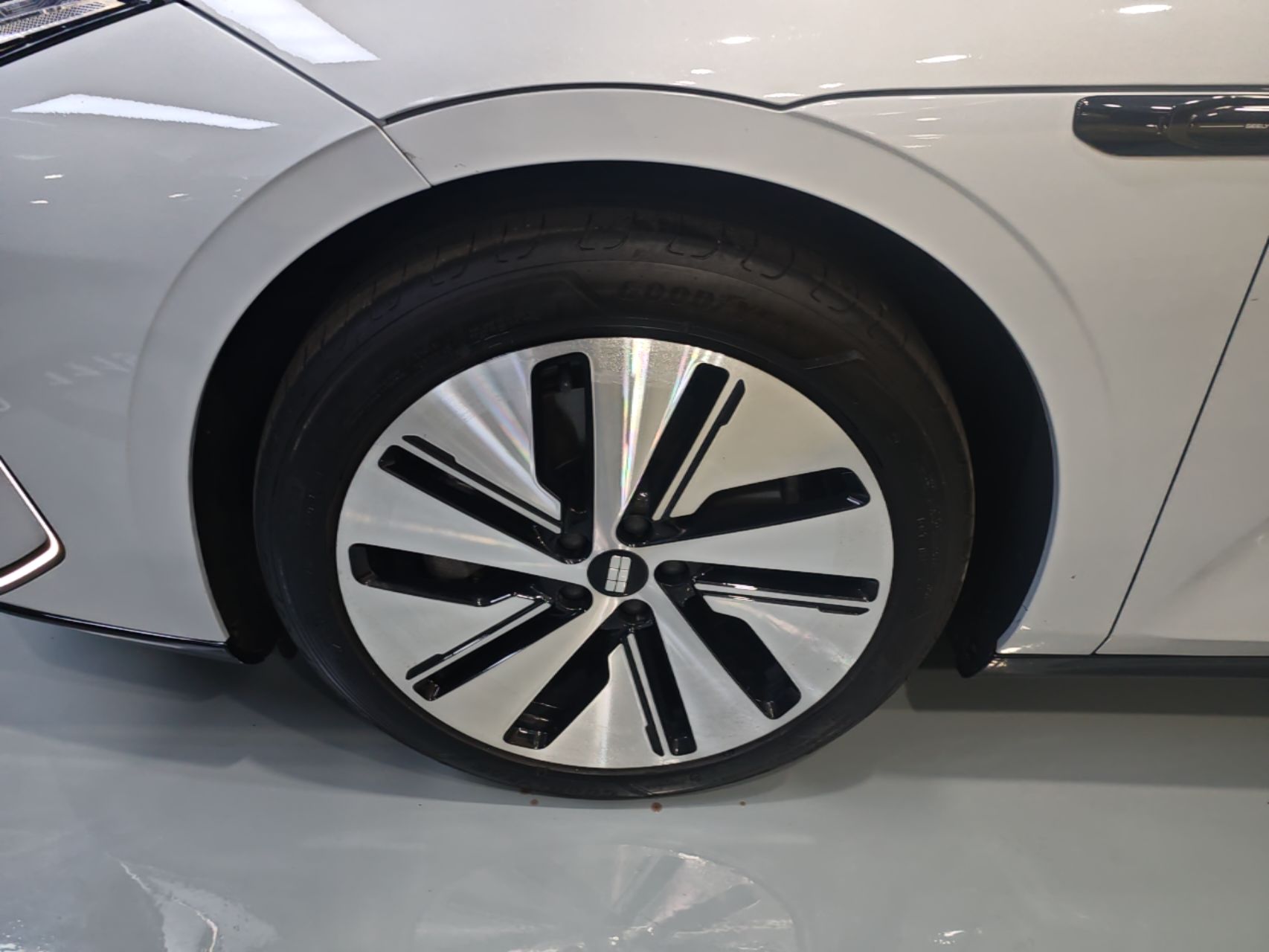 Geely Galaxy E8 2024 665 km Range Rear-Drive Starship Long-Range Version — снимка 10