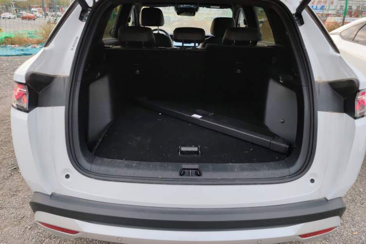 Used BYD Song L DM-i 2025 Intelligent Driving Version 160 km Beyond-Range Type