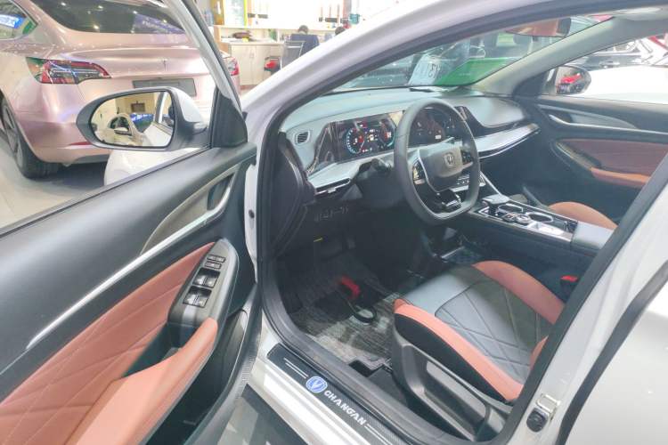 Used CHANGAN Eado 2024 PLUS Blue Whale NE 1.4T GDI DCT High-Energy Edition