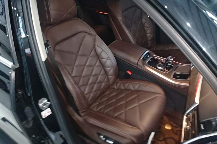 Used BMW X5 2022 xDrive 30Li Luxury M Sport Package