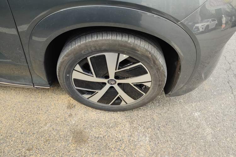 Used BYD Tang L 2025 DM 200KM Four-Wheel Drive LiDAR Flagship Model