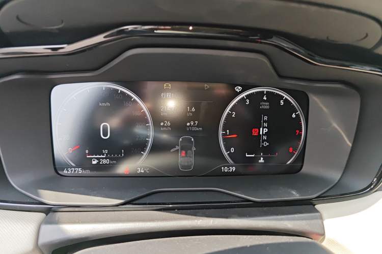 Used Lynk & Co 01 2019 2.0T Two-Wheel Drive Zhaopu Version China VI Standard
