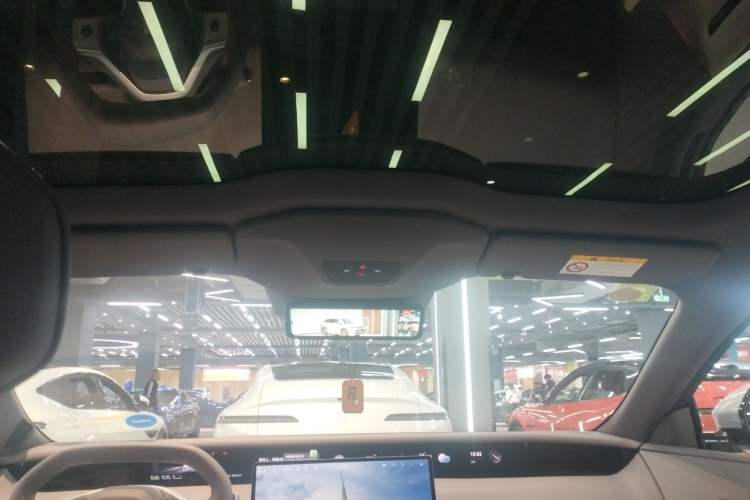 Used Avatr 06 2025 Pro Range-Extended Edition