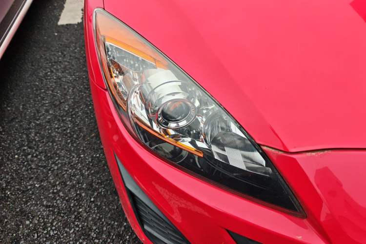 Used Mazda 3 2011 Sedan 1.6L Automatic Comfort Model Right Front Headlight