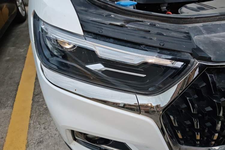 Used Haval H6 2023 National Trend Edition 1.5T Automatic Champion Version Right Front Headlight