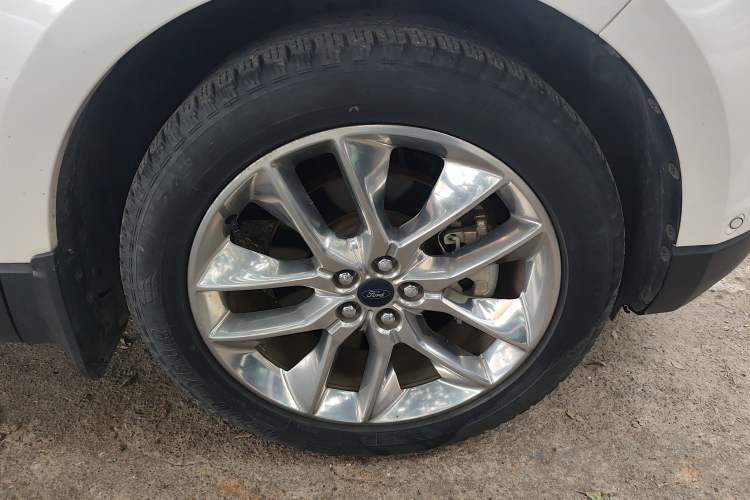 Used Ford Edge 2016 EcoBoost 245 Four-Wheel Drive Titanium 7-Seater
