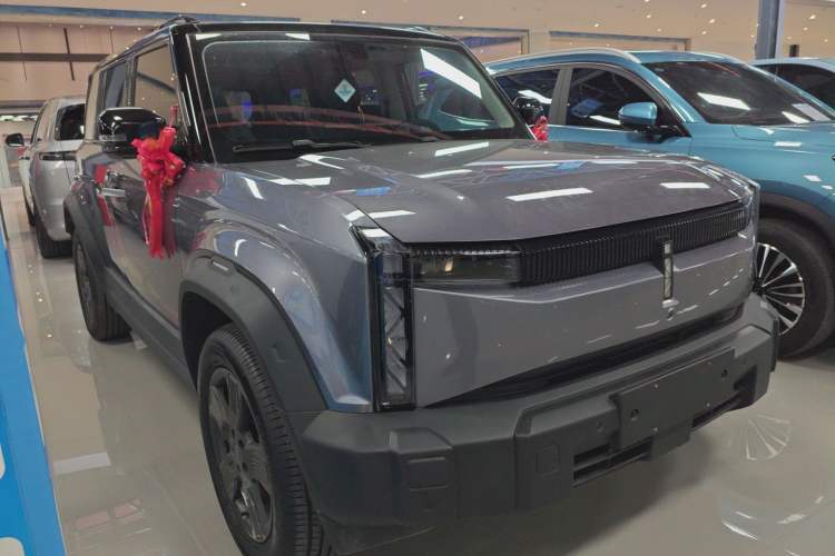 Used iCAR 03 2024 501km Two-Wheel Drive Long-Range Version Front Right 45 Deg