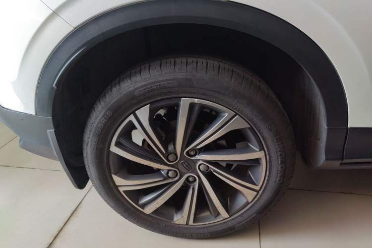 Used Geely Auto Coolray 2019 260T DCT Knight China V Standard Right Rear Wheel Hub