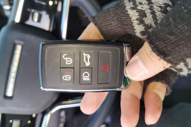 Used Land Rover Discovery Sport 2022 Revised Version 249 PS Metropolitan Edition
