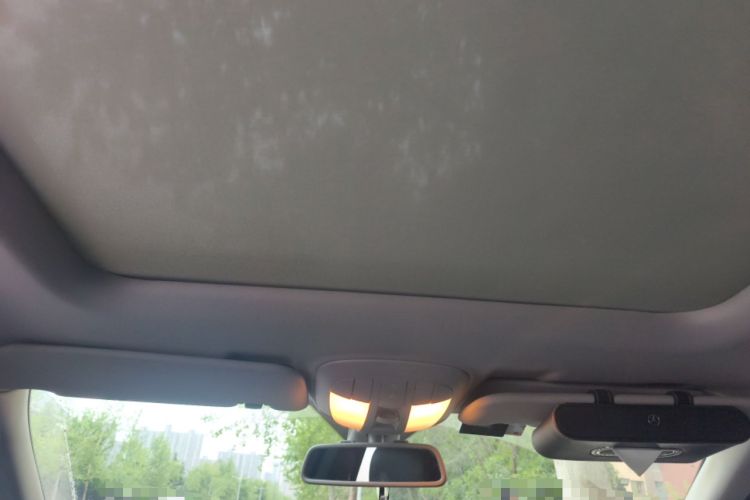 Used Mercedes-Benz R-Class 2011 R 350 L 4MATIC Headliner