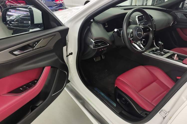 Used Jaguar XEL 2024 2.0T 250 PS R-DYNAMIC S Advanced Sport Edition
