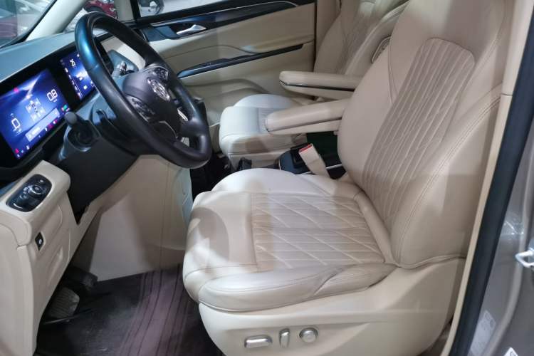 Used Buick GL8 2023 ES Lu Zun Luxury Model
