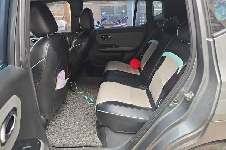 Used AION Y 2022 70 Tech Edition Lithium Iron Phosphate