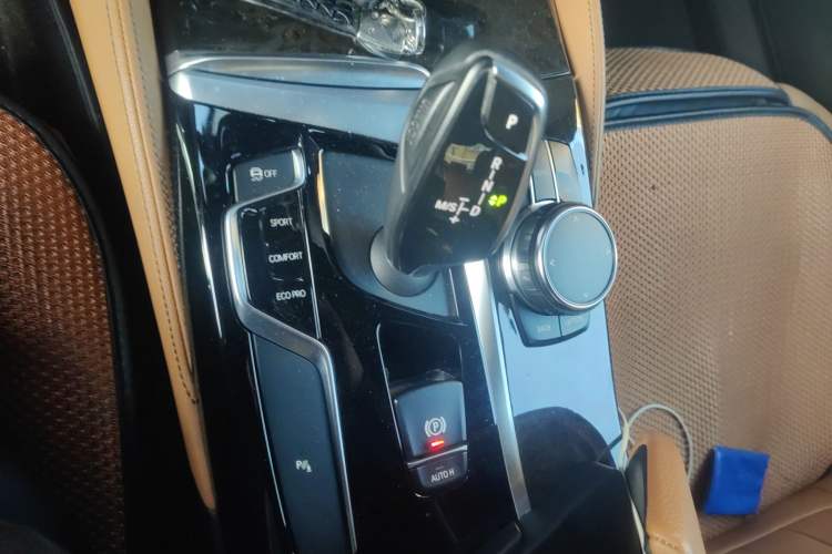 Used BMW 5 Series 2018 Facelifted 530Li xDrive M Sport Package