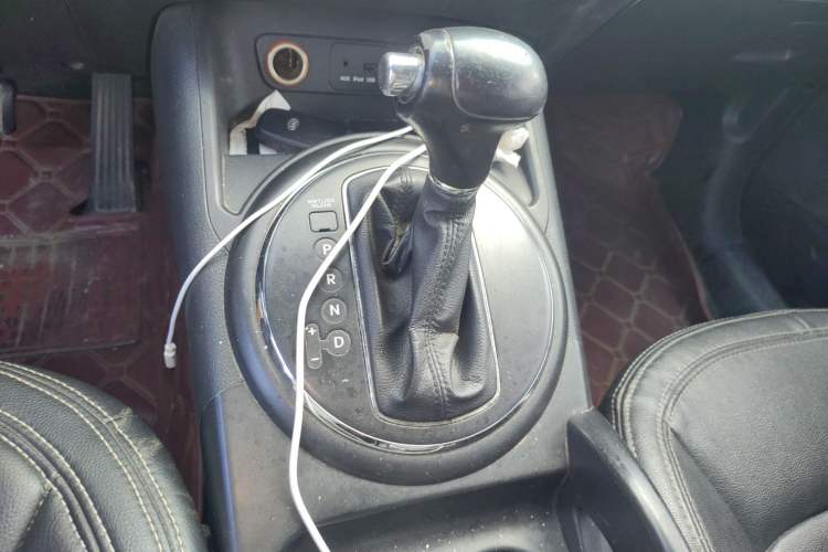 Used Kia Sportage R 2011 2.0L Automatic Two-Wheel Drive GLS