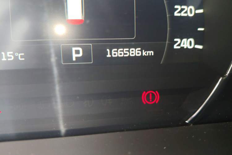 Used Kia Sorento 2015 Sorento L 2.4L Gasoline 4WD Elite Edition 7 Seats China V Emission Standard
