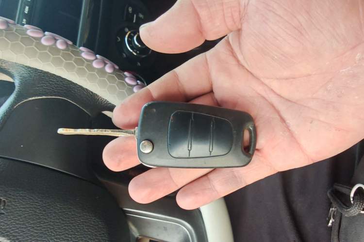 Used Kia K2 2012 Hatchback 1.4L Automatic Cool Edition Vehicle Key