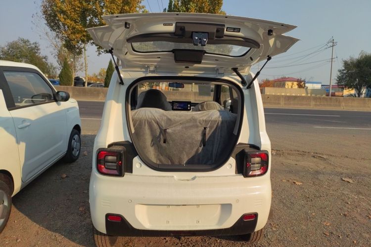 Used Geely Galaxy Panda 2024 Panda Mini 200km Endurance Bear
