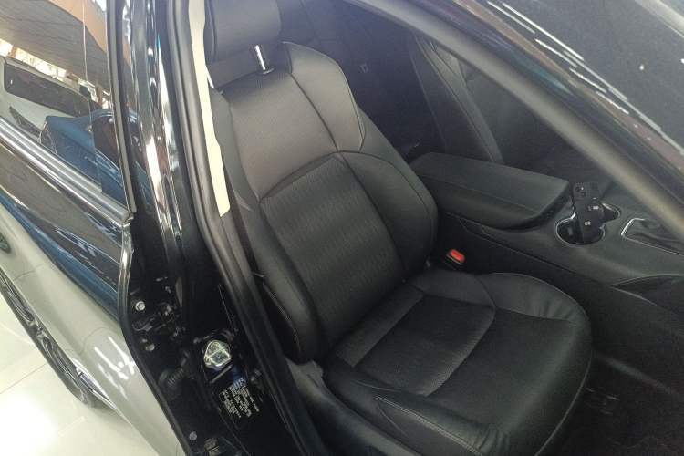 Used Toyota Venza 2022 2.0L CVT Four-Wheel Drive Supreme Edition
