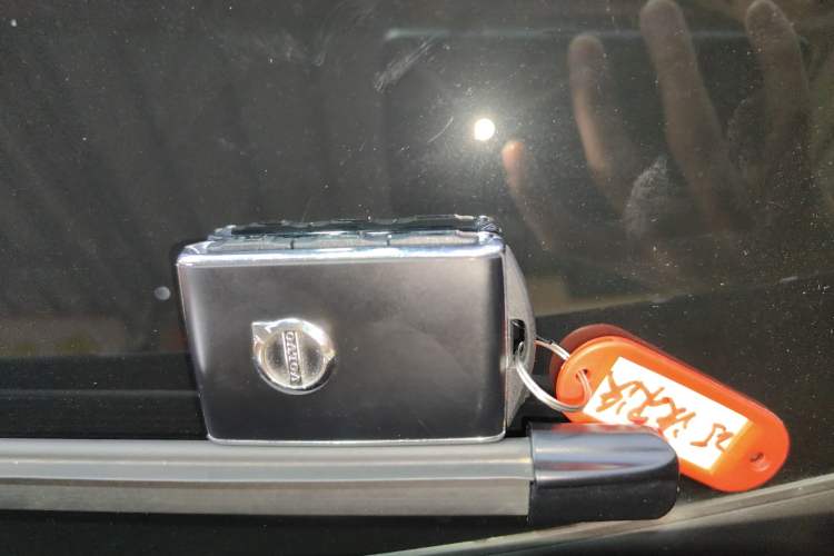 Used Volvo XC60 2025 B5 4x4 Smart Luxury Edition