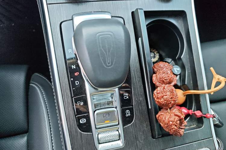 Used Hongqi H9 2022 2.0T Smart Connect Flagship Edition
