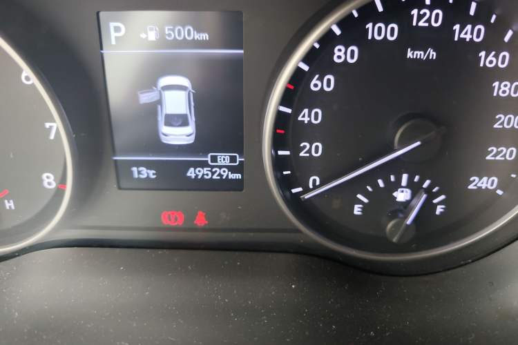 Used Hyundai Celesta 2017 1.6L Automatic Yueshin Edition DLX Odometer Close Up