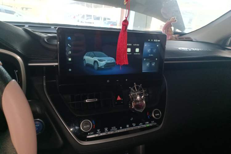 Used Toyota FRONTLANDER 2023 2.0L Smart Electric Hybrid Dual-Engine Deluxe Version Audio And AC Panel