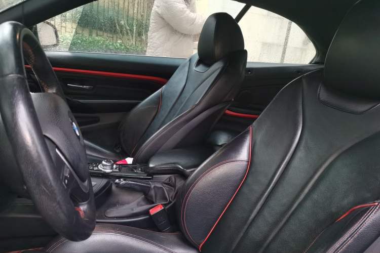 Used BMW 4 Series 2016 420i Convertible Design Package Edition
