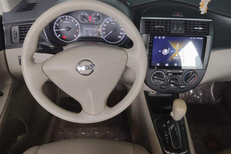 Used Nissan Tiida 2011 1.6L CVT Comfort Model Steering Wheel